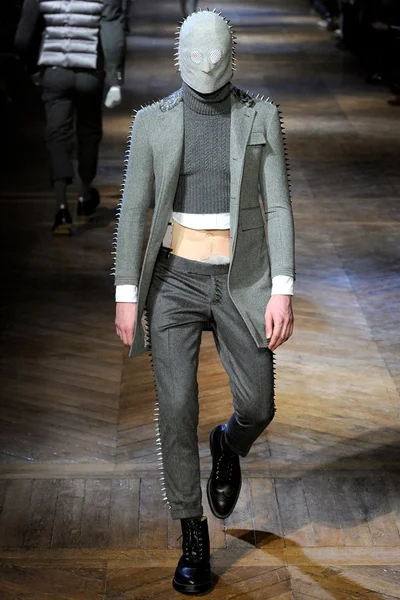 Look 5